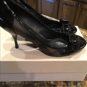 Burberry Smoked Checked Pump